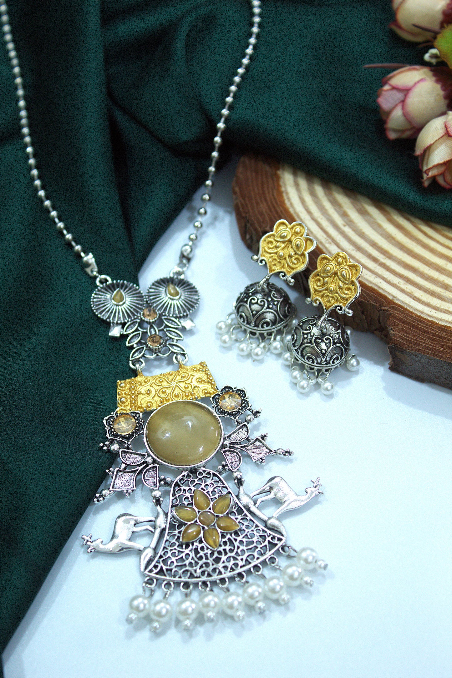 Winnie Necklace Set