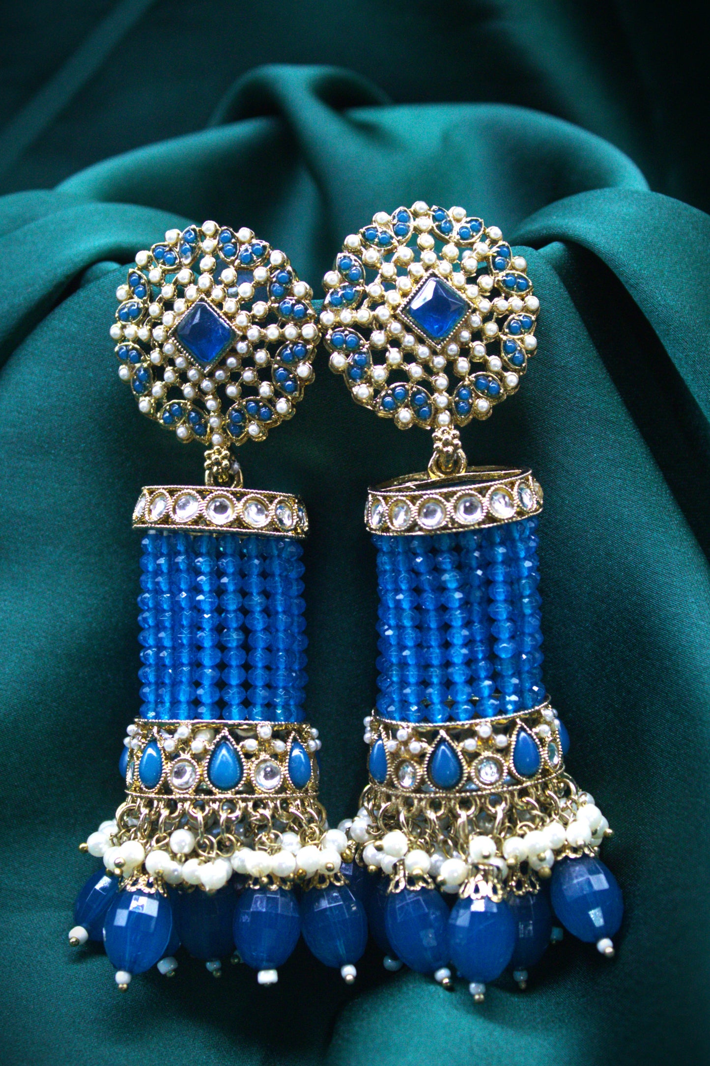 Quhira Statement Earring