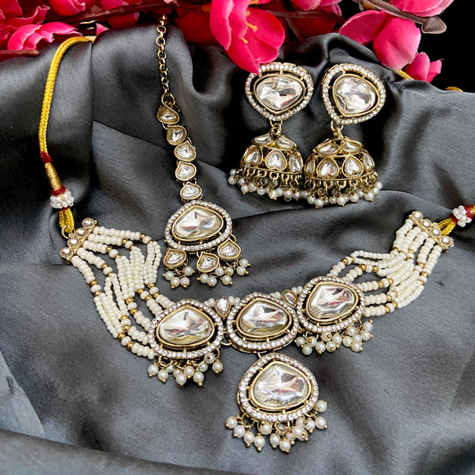 Pracheeta Necklace Set