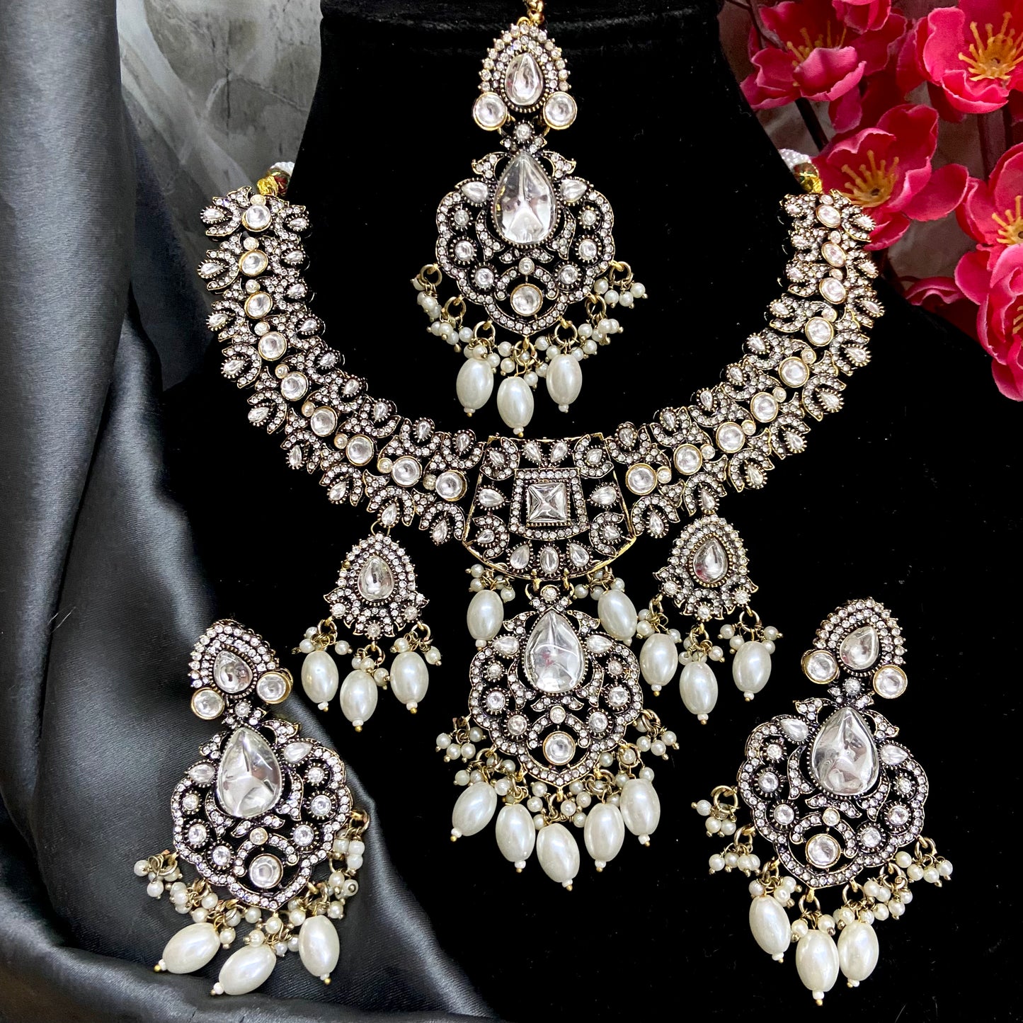 Prisha Necklace