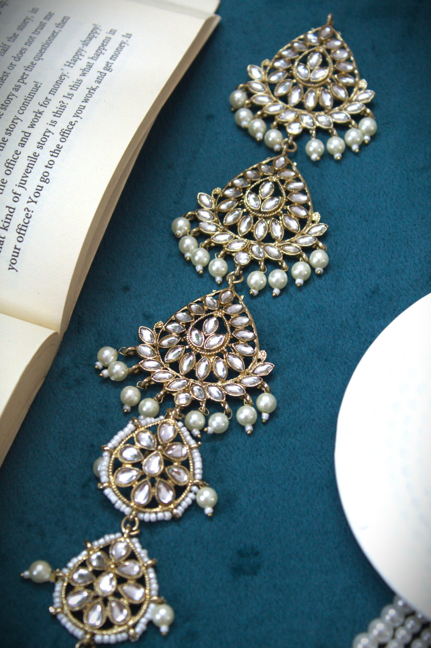 Priyanjal Choti Hair Chain