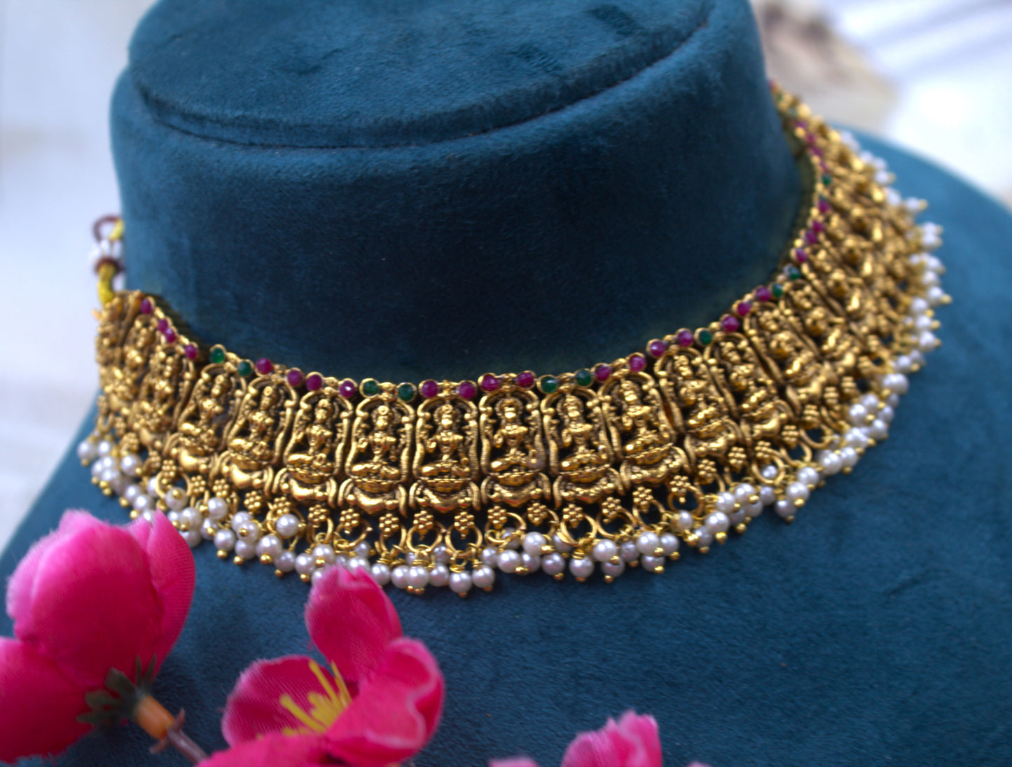 Vaishnavi Necklace Set