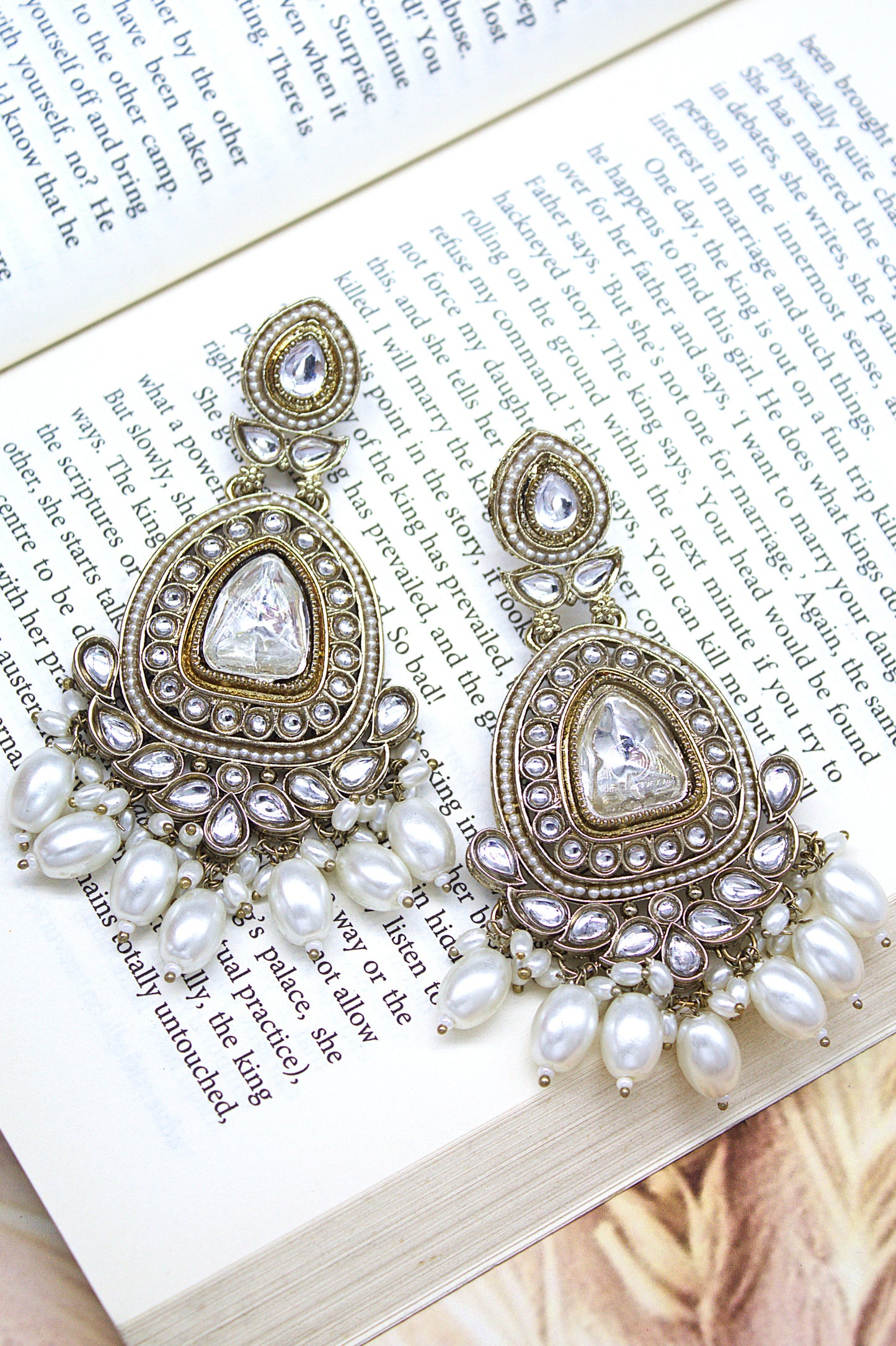 Shivika Kundan Earring