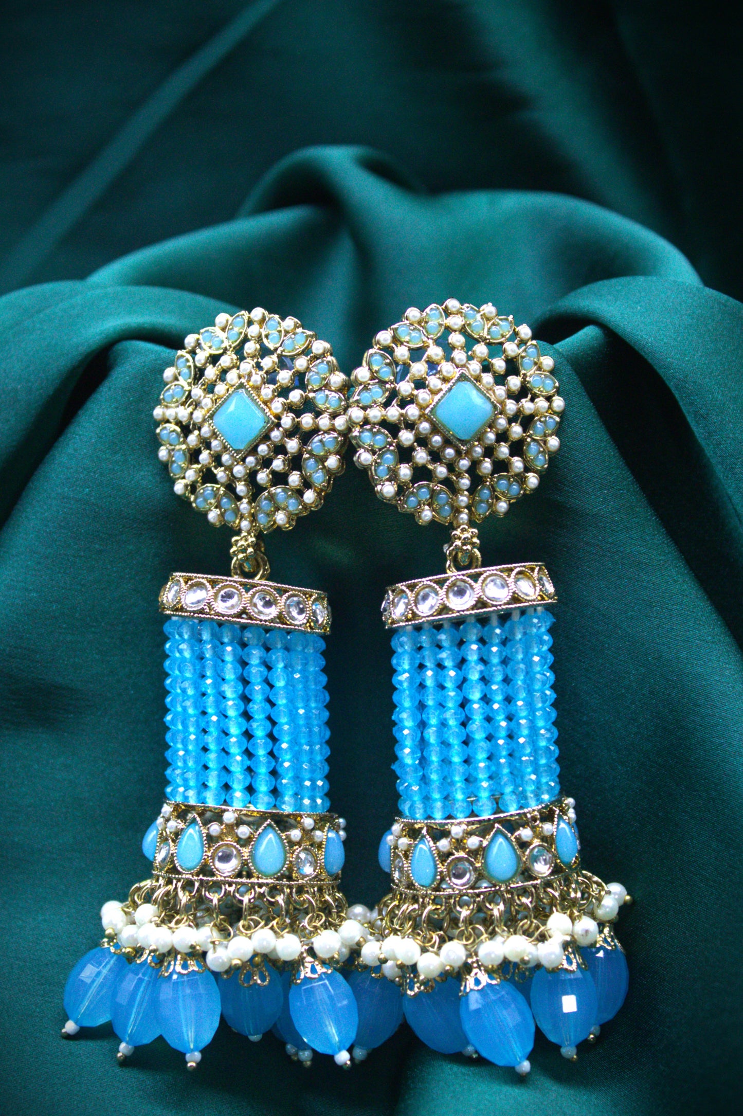 Quhira Statement Earring