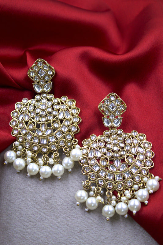 Ruchika Earring