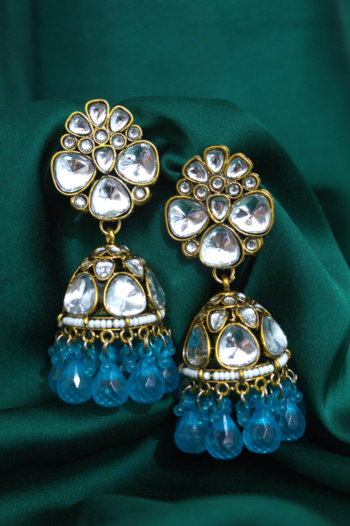 Yashika Jhumka