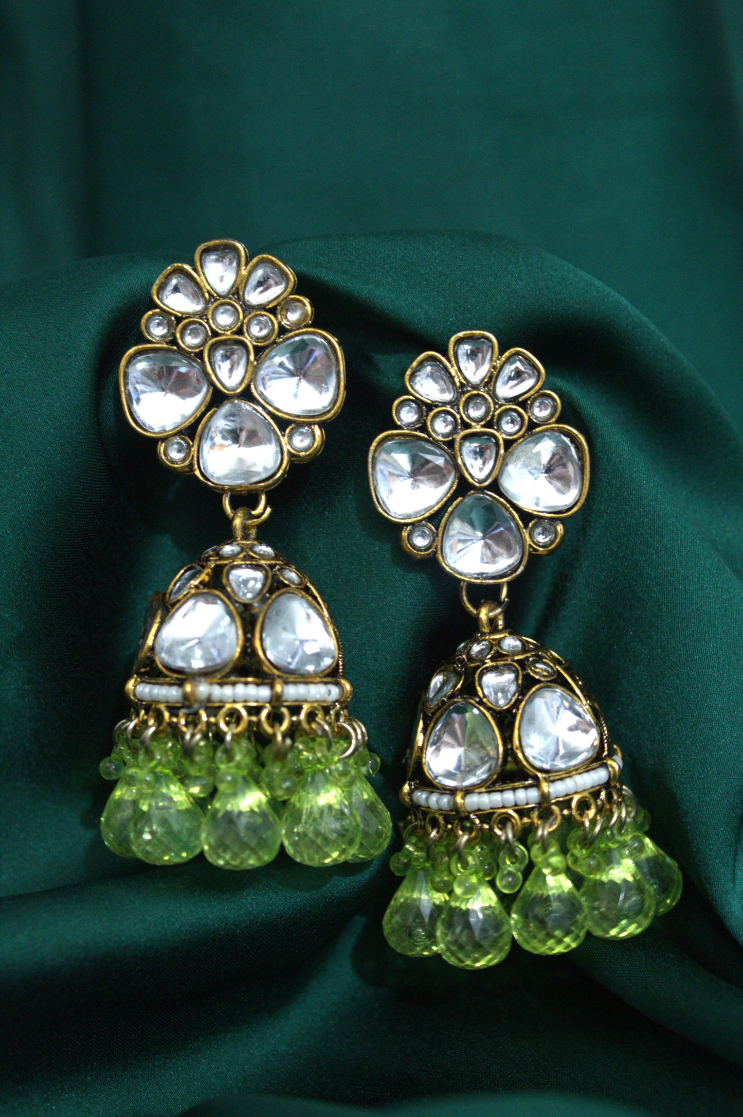 Yashika Jhumka