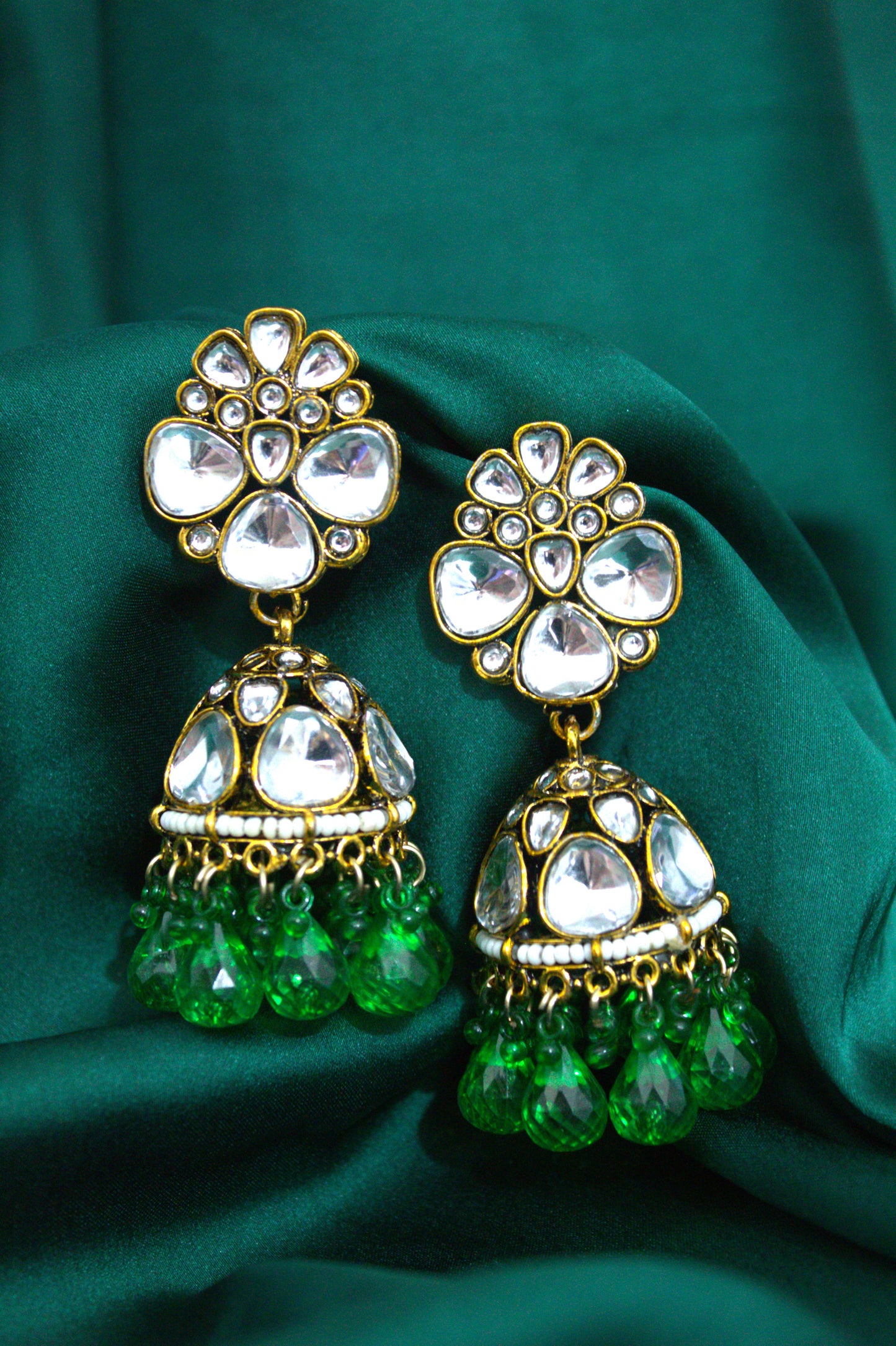 Yashika Jhumka