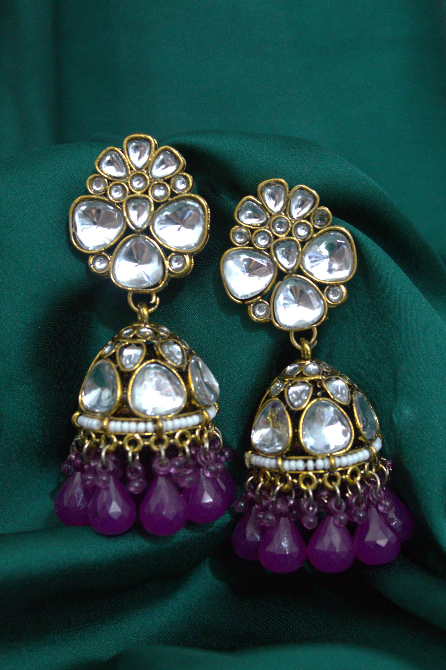 Yashika Jhumka