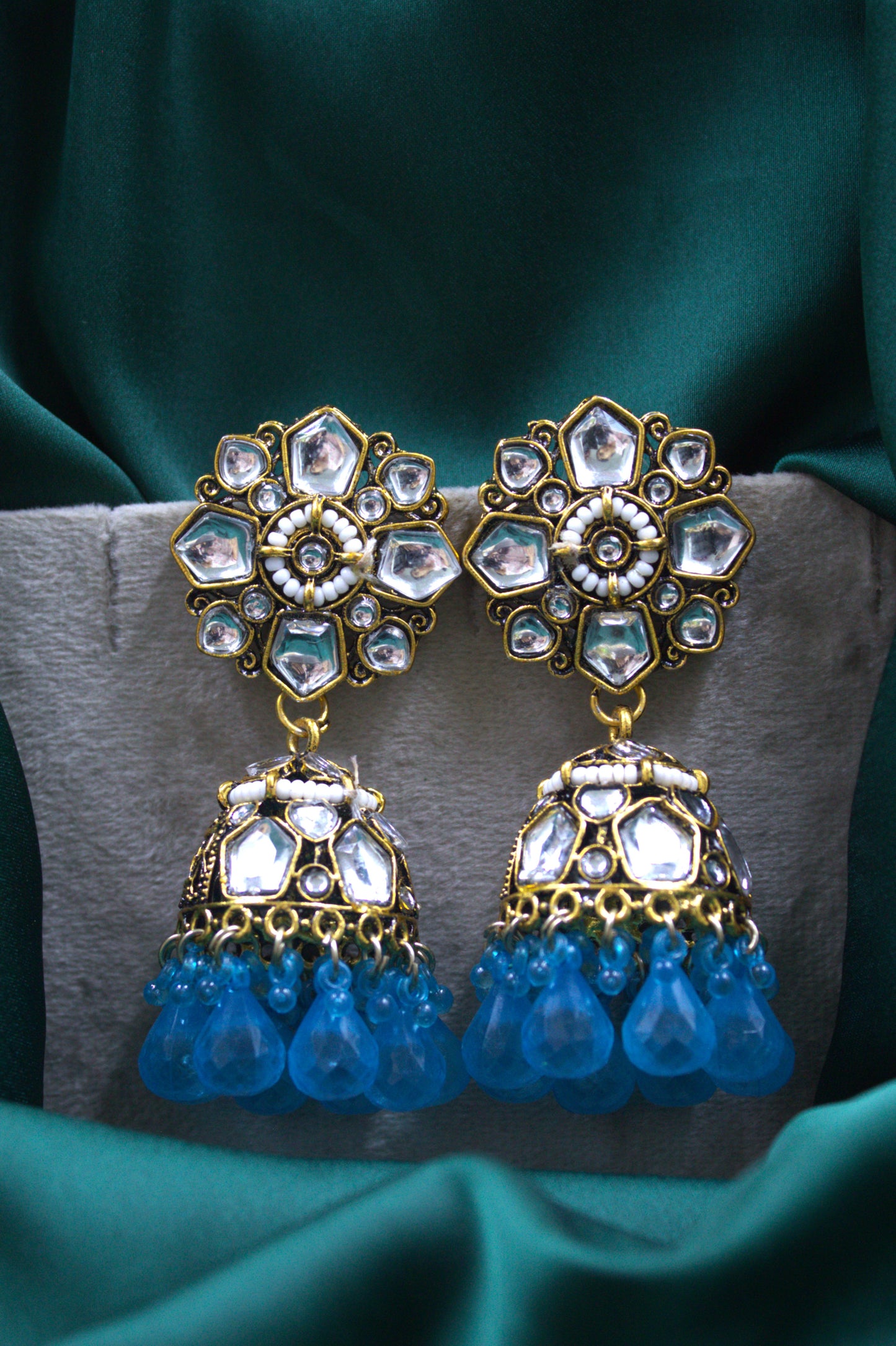 Juotsana Jhumka