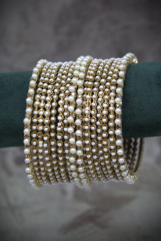 Sahira Pearl Bangle Set