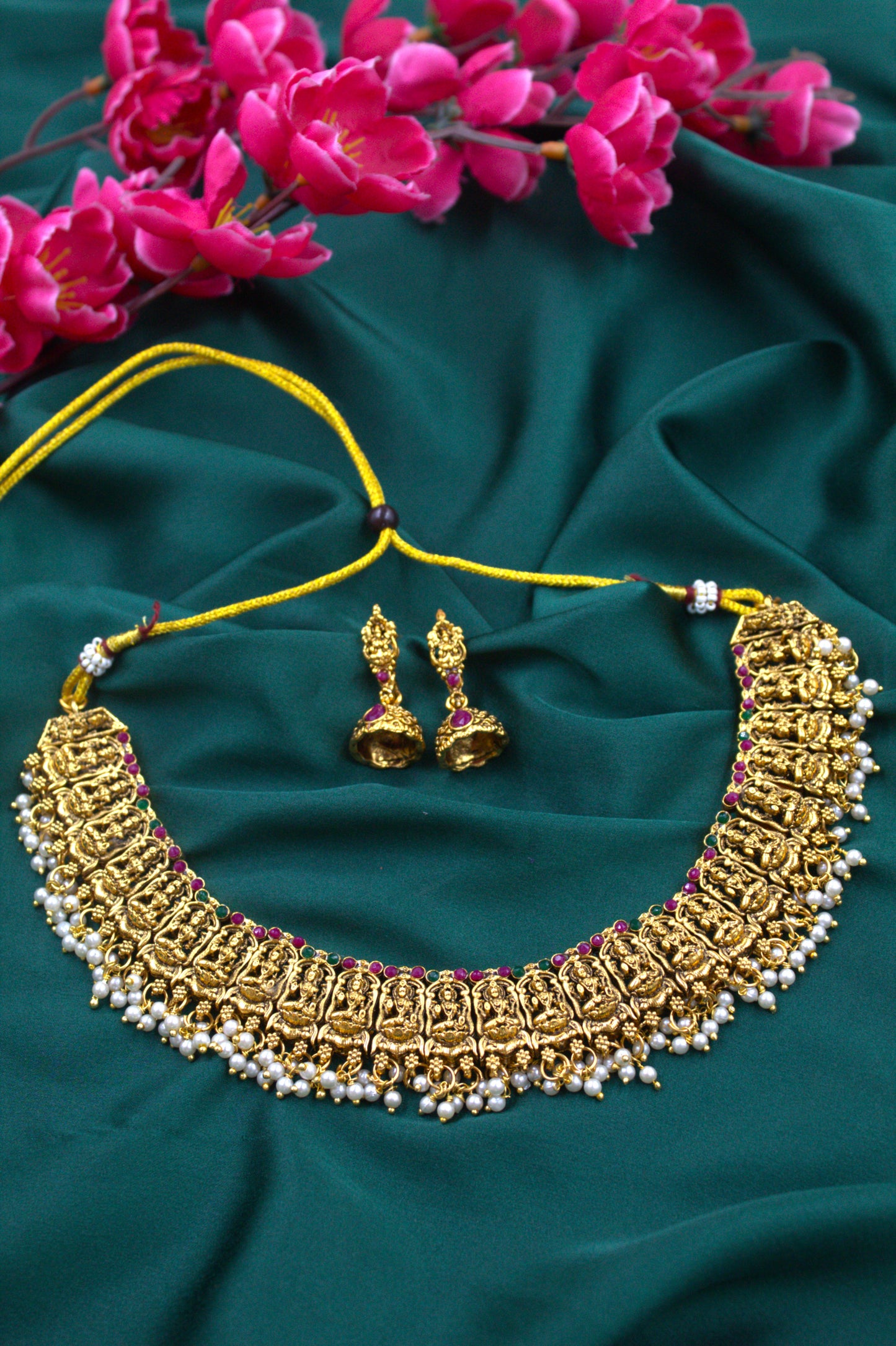 Vaishnavi Necklace Set