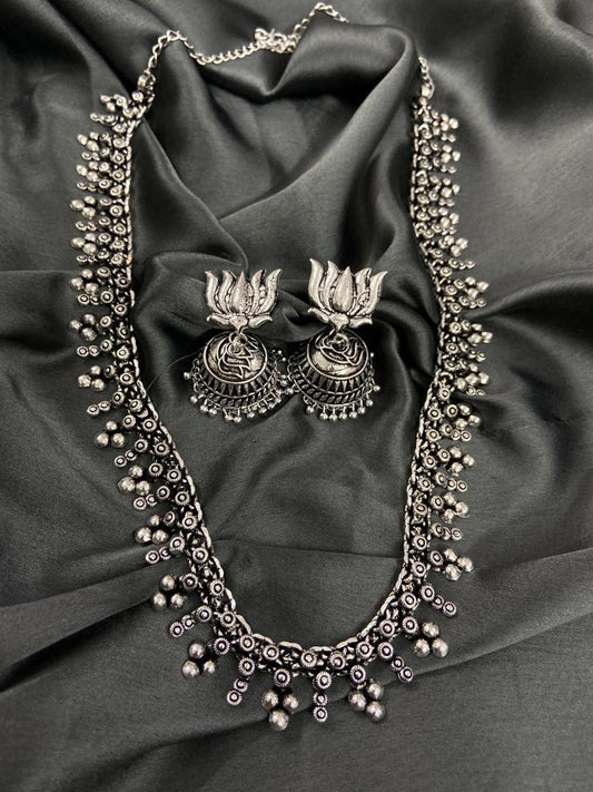 Nikah Long German Silver Necklace