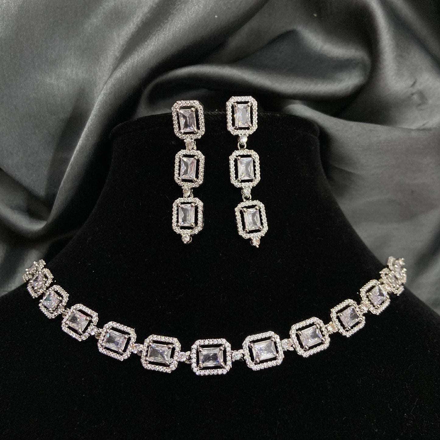Damiya AD Choker Set