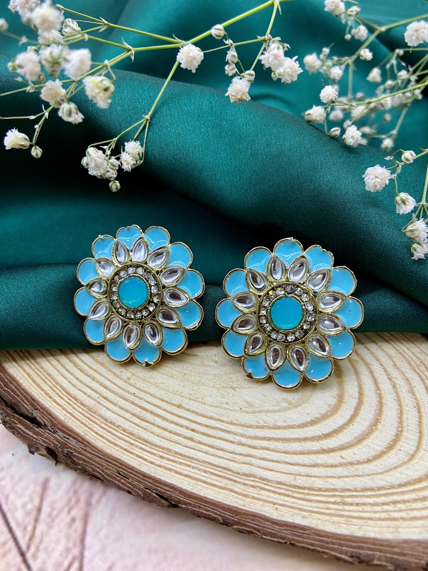 Evelyn Kundan Studs