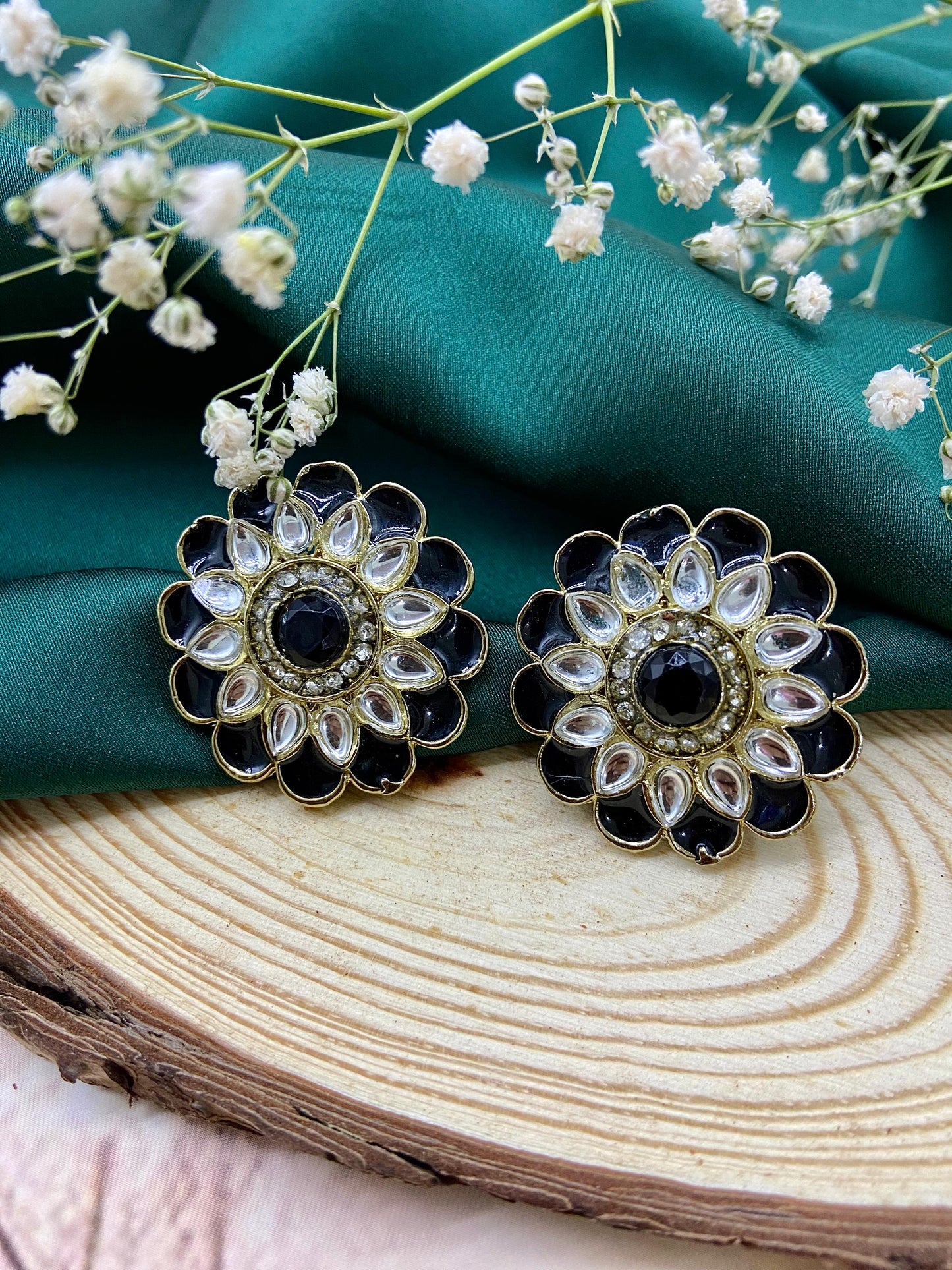 Evelyn Kundan Studs