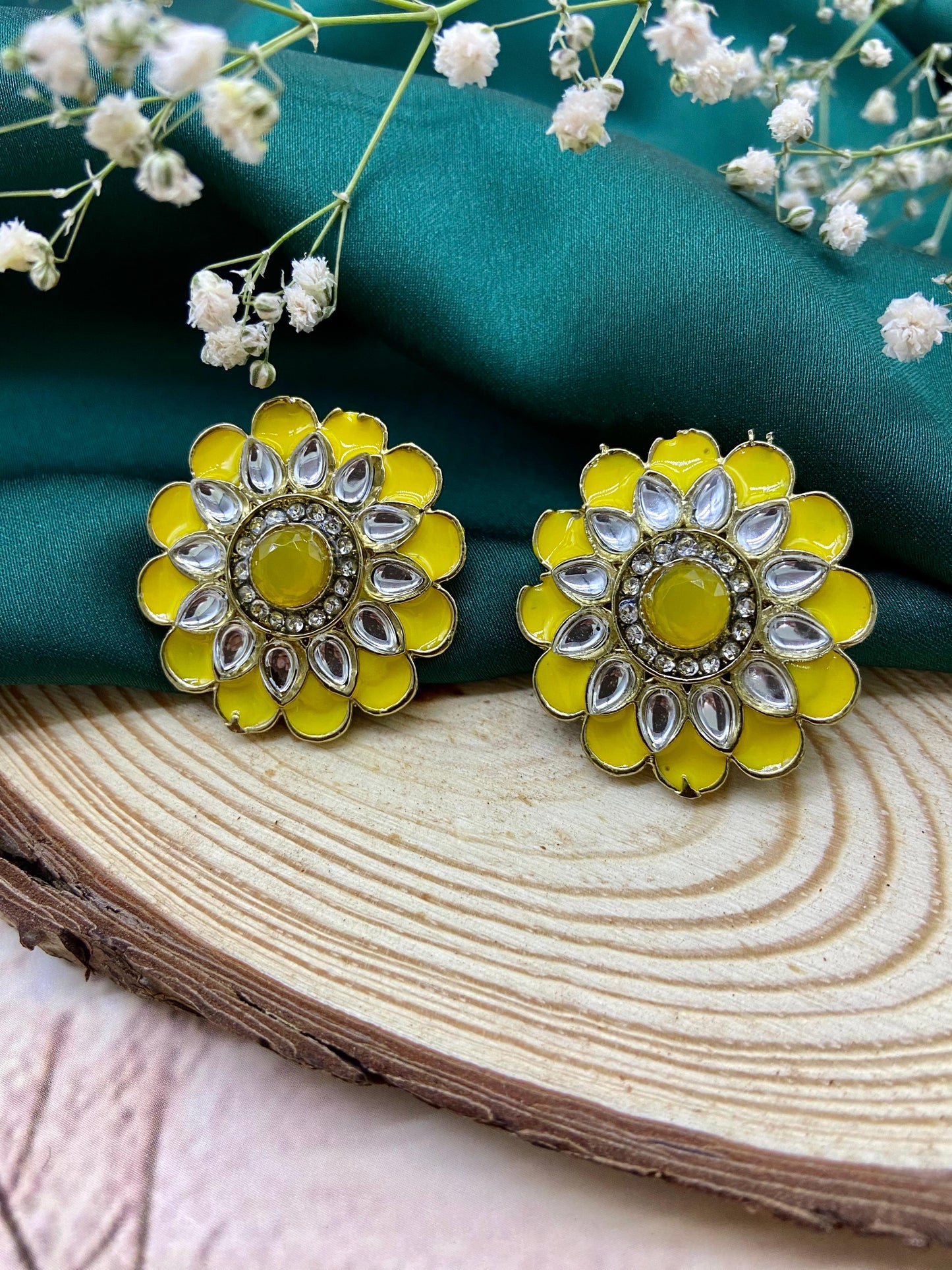 Evelyn Kundan Studs