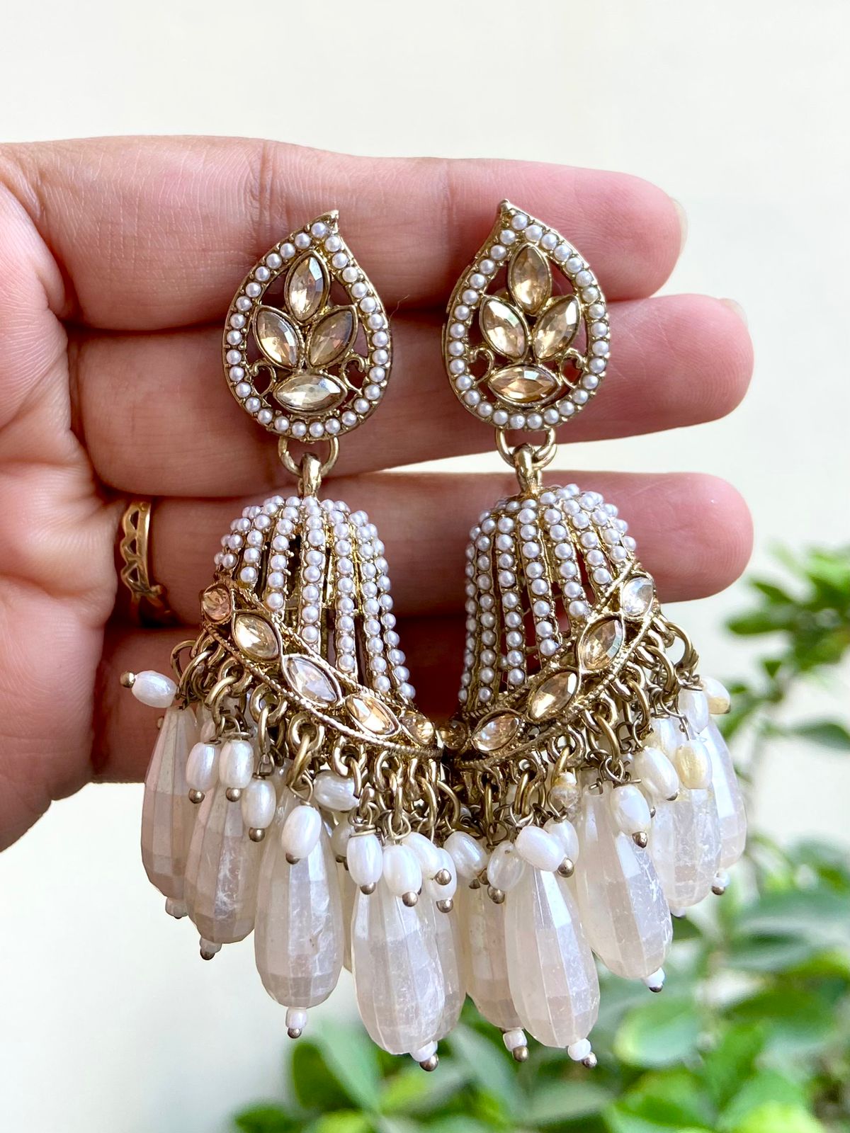 Saviksha Jhumka